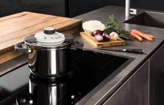 pentola a pressione Facile Dual System 2.0 di Barazzoni con chiusura a ganascia pentola a pressione Facile Dual System 2.0 di Barazzoni con chiusura a ganascia