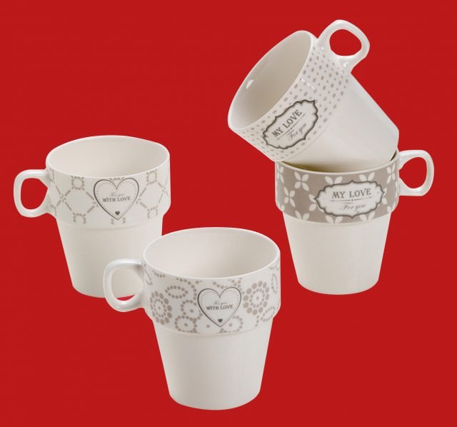 2 mug impilabili della serie "My love tazze" di Montemaggi. 2 mug impilabili della serie "My love tazze" di Montemaggi.