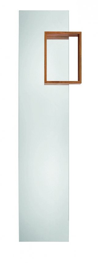 Offre un pratico piano d’appoggio ricavato nella cornice in legno che ha anche una valenza estetica.
Frames di Ligne Roset (www.ligne-roset.com) è caratterizzato dal dettaglio in legno massello di noce americano. Misura L 43 x P 12 x H 163 cm e costa 480 euro. Offre un pratico piano d’appoggio ricavato nella cornice in legno che ha anche una valenza estetica.
Frames di Ligne Roset (www.ligne-roset.com) è caratterizzato dal dettaglio in legno massello di noce americano. Misura L 43 x P 12 x H 163 cm e costa 480 euro.