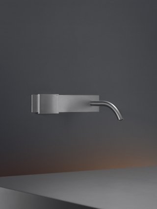 rubinetto idroprogressivo Regolo di Ceadesign con il design di Edoardo Gherardi in acciaio inox AISI 316/L rubinetto idroprogressivo Regolo di Ceadesign con il design di Edoardo Gherardi in acciaio inox AISI 316/L