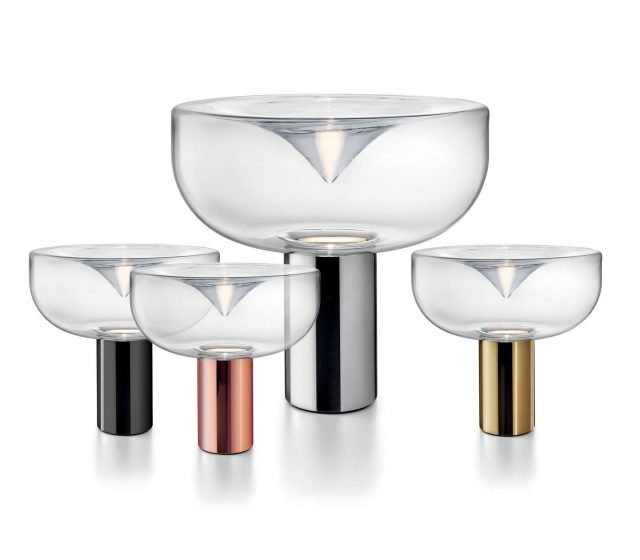20. Aella di Leucos è la lampada da tavolo, design Toso & Massari, nella nuova versione che permette di scegliere fra basi in diverse varianti di colore e dalla presenza del Led dimmerabile. Il diffusore è realizzato in vetro soffiato cristallo; la base è in metallo cromato lucido in quattro finiture diverse. www.leucosusa.com 20. Aella di Leucos è la lampada da tavolo, design Toso & Massari, nella nuova versione che permette di scegliere fra basi in diverse varianti di colore e dalla presenza del Led dimmerabile. Il diffusore è realizzato in vetro soffiato cristallo; la base è in metallo cromato lucido in quattro finiture diverse. www.leucosusa.com