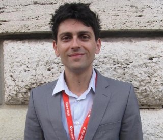 Fabio Viola, vincitore del premio Lezioni di Design 2017. Fabio Viola, vincitore del premio Lezioni di Design 2017.