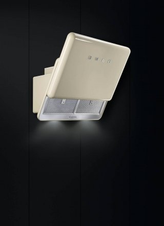 cappa scorrevole KFAB75RD di Smeg con tasti elettronici e telecomando cappa scorrevole KFAB75RD di Smeg con tasti elettronici e telecomando