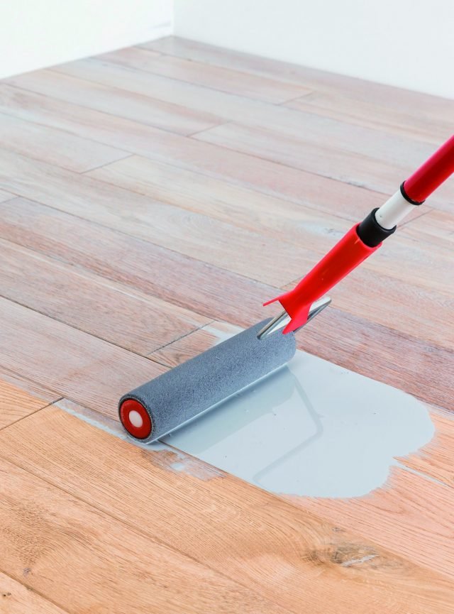 colorazione dei pavimenti in legno a olio uretanico a basso odore Ultracoat Oil Color di Mapei colorazione dei pavimenti in legno a olio uretanico a basso odore Ultracoat Oil Color di Mapei