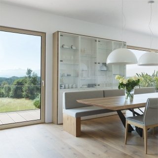 HF410 finestra legno-alluminio nell'essenza rovere naturale Internorm Internorm HF410 finestra legno-alluminio nell'essenza rovere naturale Internorm Internorm