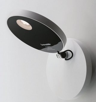 faretto Demetra di Artemide girevole e inclinabile con luce LED faretto Demetra di Artemide girevole e inclinabile con luce LED