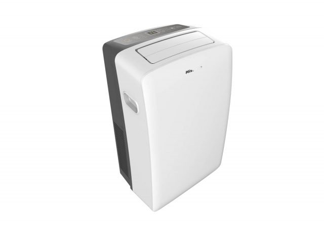 Grazie al telecomando con timer di 24 ore e al display LED, nel climatizzatore portatile AP-09CR4SEJS di Hisense si può programmare l’orario di avvio e di arresto. Ha potenza rinfrescante di 9.000 Btu/h è in classe A e è dotato di sistema di autodiagnosi in caso di anomalie. Misura L43xP32,5xH69 cm. Prezzo 399 euro. www.hisenseitalia.it Grazie al telecomando con timer di 24 ore e al display LED, nel climatizzatore portatile AP-09CR4SEJS di Hisense si può programmare l’orario di avvio e di arresto. Ha potenza rinfrescante di 9.000 Btu/h è in classe A e è dotato di sistema di autodiagnosi in caso di anomalie. Misura L43xP32,5xH69 cm. Prezzo 399 euro. www.hisenseitalia.it
