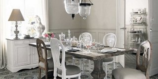Tavolo e sedie in stile classico, in versione shabby o total white