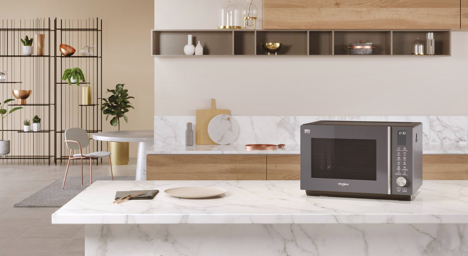 La cavità priva di piatto girevole consente l'inserimento di piatti più grandi e con forme diverse nel microonde ExtraSpace MWF 259 SG di Whirlpool. Capiente 25 litri, ha sensori 6° SENSO che impostano automaticamente il metodo di cottura regolando tempo, potenza e temperatura. Cuoce a vapore, ha funzione crisp e programma specifico per lo scongelamento del pane. Potenza microonde 800 watt, grill 1.300 watt. Misura L 49 x P 47 x H 32,5 cm.  Prezzo 469 euro. www.whirlpool.it La cavità priva di piatto girevole consente l'inserimento di piatti più grandi e con forme diverse nel microonde ExtraSpace MWF 259 SG di Whirlpool. Capiente 25 litri, ha sensori 6° SENSO che impostano automaticamente il metodo di cottura regolando tempo, potenza e temperatura. Cuoce a vapore, ha funzione crisp e programma specifico per lo scongelamento del pane. Potenza microonde 800 watt, grill 1.300 watt. Misura L 49 x P 47 x H 32,5 cm.  Prezzo 469 euro. www.whirlpool.it