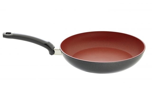 padella della linea Sensored di Fissler dotata di rivestimento antiaderente termosensibile padella della linea Sensored di Fissler dotata di rivestimento antiaderente termosensibile