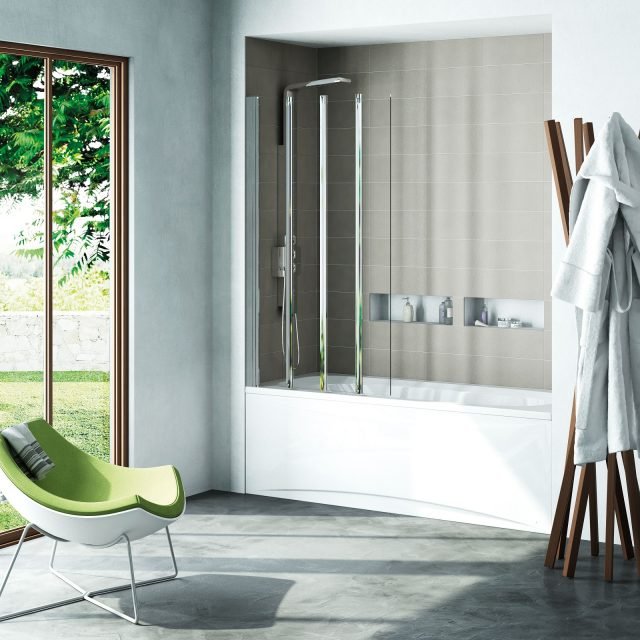 parete doccia a soffietto della collezione Connect di Ideal Standard con 4 pannelli e vetri trasparenti parete doccia a soffietto della collezione Connect di Ideal Standard con 4 pannelli e vetri trasparenti
