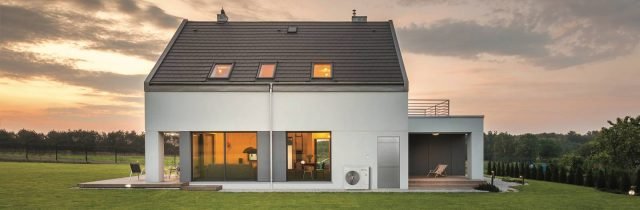Pigma Hybrid Flex in Link, di Chaffoteaux, è un sistema integrato che permette la collaborazione fra una pompa di calore aria-acqua modulante con una caldaia a condensazione per la realizzazione di un sistema ad incasso. Particolarmente adatto per le nuove costruzioni, il sistema permette la produzione di acqua calda sanitaria da fonti rinnovabili con una contemporanea riduzione degli ingombri. www.chaffoteaux.it Pigma Hybrid Flex in Link, di Chaffoteaux, è un sistema integrato che permette la collaborazione fra una pompa di calore aria-acqua modulante con una caldaia a condensazione per la realizzazione di un sistema ad incasso. Particolarmente adatto per le nuove costruzioni, il sistema permette la produzione di acqua calda sanitaria da fonti rinnovabili con una contemporanea riduzione degli ingombri. www.chaffoteaux.it