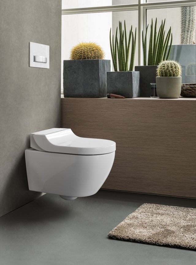 AquaClean Tuma di Geberit unisce water e bidet in un solo sanitario AquaClean Tuma di Geberit unisce water e bidet in un solo sanitario