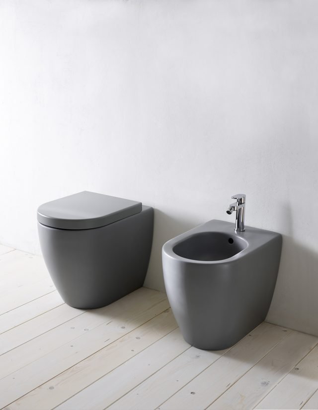 sanitari a terra collezione Smile di Ceramica Cielo finitura matt sanitari a terra collezione Smile di Ceramica Cielo finitura matt