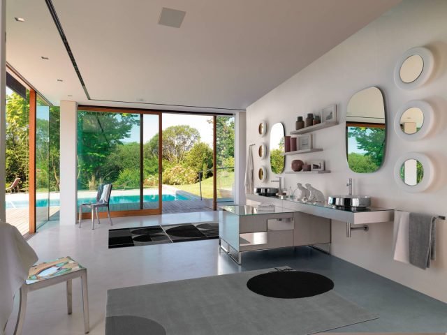 mobili bagno Qamar di Inda con finitura frontale Textil Grey e Textil Ice, struttura in specchio Mirror e lavabi in ceramica Qamar Platinum mobili bagno Qamar di Inda con finitura frontale Textil Grey e Textil Ice, struttura in specchio Mirror e lavabi in ceramica Qamar Platinum