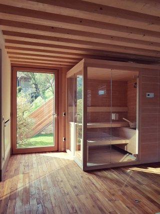 Serramento in legno e alluminio Eternity per la SPA