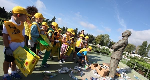 Puliamo il MiniMondo: i bambini a sostegno dell’ambiente Puliamo il MiniMondo: i bambini a sostegno dell’ambiente