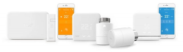 Tado ha presentato il software di nuova generazione che diventa Assistente Climatico Intelligente per la termoregolazione, che permette agli utenti di godersi una casa riscaldata a prezzi sostenibili. Tado presenta le funzionalità: rilevamento finestra aperta per cambi improvvisi di temperatura/umidità; pulsante servizio di riparazione; geolocalizzazione per rilevare la presenza di persone in casa e impostare manualmente l’area considerata casa dal termostato; adattamento meteo per tenere in considerazione le previsioni meteo ed evitare di riscaldare la casa se è prevista una giornata di sole. Tado garantisce anche report di risparmio energetico e la connessione alle principali piattaforme e interazione con gli assistenti vocali Alexa, Siri e l’Assistente Google. Prezzo del kit base a partire da 4,99 euro al mese. www.tado.com Tado ha presentato il software di nuova generazione che diventa Assistente Climatico Intelligente per la termoregolazione, che permette agli utenti di godersi una casa riscaldata a prezzi sostenibili. Tado presenta le funzionalità: rilevamento finestra aperta per cambi improvvisi di temperatura/umidità; pulsante servizio di riparazione; geolocalizzazione per rilevare la presenza di persone in casa e impostare manualmente l’area considerata casa dal termostato; adattamento meteo per tenere in considerazione le previsioni meteo ed evitare di riscaldare la casa se è prevista una giornata di sole. Tado garantisce anche report di risparmio energetico e la connessione alle principali piattaforme e interazione con gli assistenti vocali Alexa, Siri e l’Assistente Google. Prezzo del kit base a partire da 4,99 euro al mese. www.tado.com