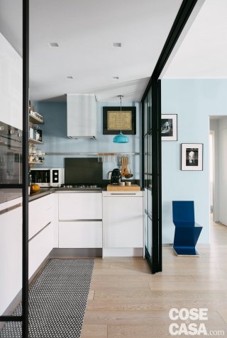 95 mq con una soluzione originale per separare la cucina e isolarla 95 mq con una soluzione originale per separare la cucina e isolarla