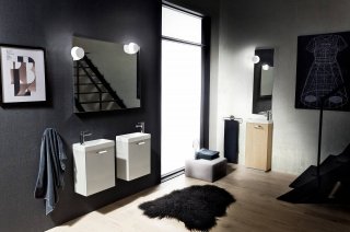 Minimal Play di Cerasa, laccato lucido Ral 9002, lavabo a consolle King, illuminazione a specchio Minimal Play di Cerasa, laccato lucido Ral 9002, lavabo a consolle King, illuminazione a specchio