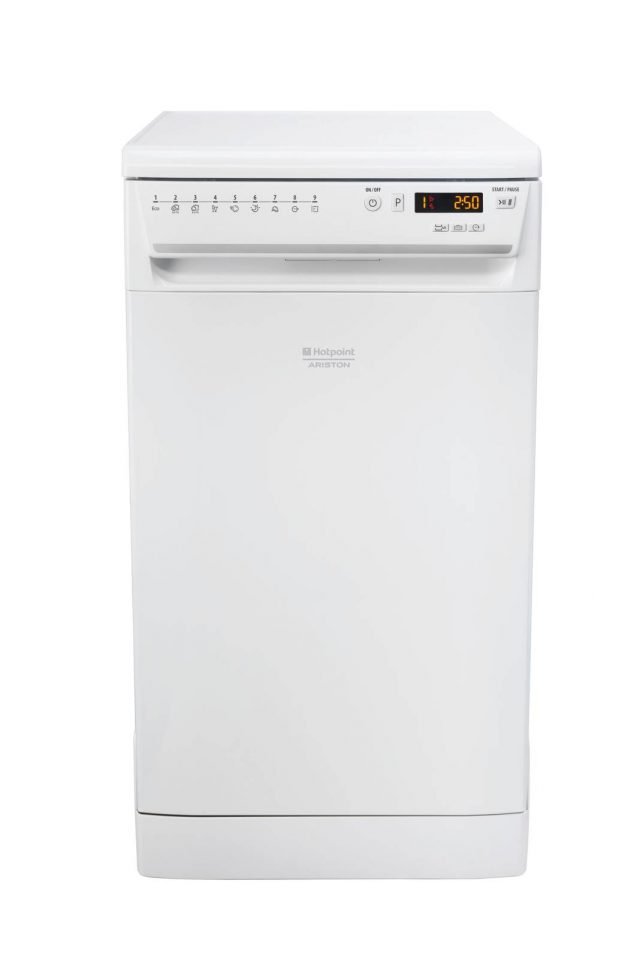 La lavastoviglie Hotpoint Elexia LSFF 9M114 C EU di Hotpoint ha una capacità di 10 coperti e è dotata di 9 programmi di lavaggio e di cesto superiore regolabile in modo da disporre anche le stoviglie più grandi in quello inferiore. In classe A+, misura L45xP60xH85. Prezzo 519 euro. www.hotpoint.it La lavastoviglie Hotpoint Elexia LSFF 9M114 C EU di Hotpoint ha una capacità di 10 coperti e è dotata di 9 programmi di lavaggio e di cesto superiore regolabile in modo da disporre anche le stoviglie più grandi in quello inferiore. In classe A+, misura L45xP60xH85. Prezzo 519 euro. www.hotpoint.it