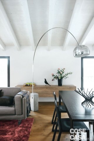 98 mq sottotetto nell'ex cascina 98 mq sottotetto nell'ex cascina