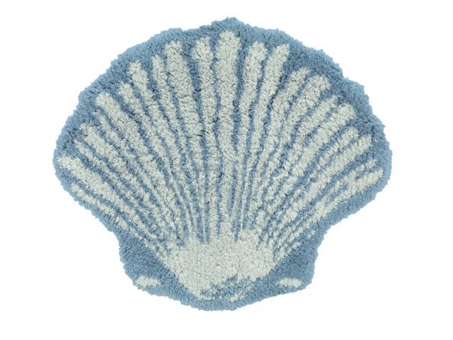 A forma di conchiglia, il tappetino bagno Ocean della collezione Step di Pretti, Jacquard tinto filo di puro cotone idrofilo, è disponibile in due varianti di colore, azzurro e beige. Prezzo 81 euro. www.gabelgroup.it A forma di conchiglia, il tappetino bagno Ocean della collezione Step di Pretti, Jacquard tinto filo di puro cotone idrofilo, è disponibile in due varianti di colore, azzurro e beige. Prezzo 81 euro. www.gabelgroup.it