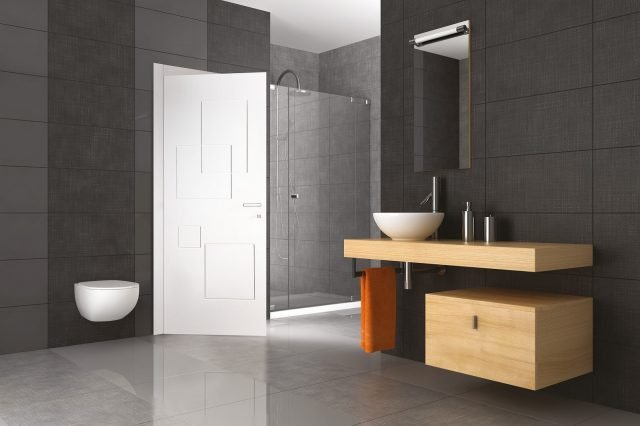 La porta in legno laccata Stilidea F-152 di AIP Porte ha anta a filo esterno e apertura a tirare. Grazie all’anta complanare ai coprifili sul lato esterno si ottengono linee molto pulite, mentre le fresature dal disegno inusuale sono di grande impatto. È disponibile nei colori bianco, avorio, grigio, tortora, RAL e nella particolare laccatura effetto seta, nelle misure L 60/70/80 x H 210 cm. Prezzo su richiesta. www.aipporte.com La porta in legno laccata Stilidea F-152 di AIP Porte ha anta a filo esterno e apertura a tirare. Grazie all’anta complanare ai coprifili sul lato esterno si ottengono linee molto pulite, mentre le fresature dal disegno inusuale sono di grande impatto. È disponibile nei colori bianco, avorio, grigio, tortora, RAL e nella particolare laccatura effetto seta, nelle misure L 60/70/80 x H 210 cm. Prezzo su richiesta. www.aipporte.com