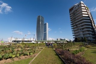 Il parco e le tre torri del quartiere Citylife Il parco e le tre torri del quartiere Citylife