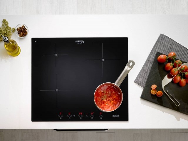 Fisher&Paykel Appliances Italy S.p.a. – De'Longhi Cookers: piano a induzione PIN 61 TC Fisher&Paykel Appliances Italy S.p.a. – De'Longhi Cookers: piano a induzione PIN 61 TC