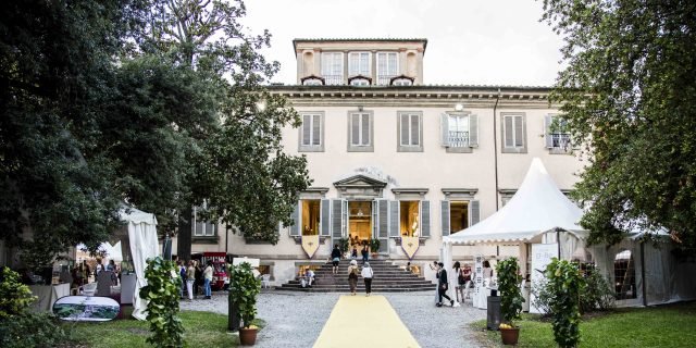 Fashion in Flair – Shopping in Villa Fashion in Flair – Shopping in Villa