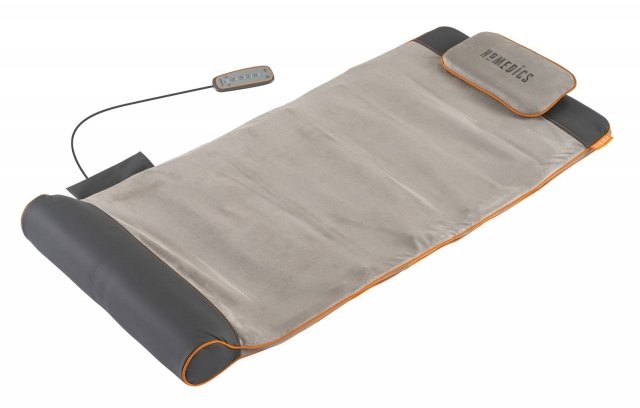 Homedics Tappetino Strech
Il tappetino massaggiante Stretch di HoMedics, prende ispirazione dalla disciplina yoga di origine thailandese per garantire trattamenti intensi e mantenere la flessibilità corporea, sbloccando le articolazioni e i muscoli e distendendo la mente e il corpo. Ideale sia per dare la giusta carica alla mattina, sia per rilassarsi dopo una lunga e frenetica giornata lavorativa. Tecnologia a 7 camere d’aria: le camere d’aria si gonfiano in sequenza per simulare realisticamente lo stretching Yoga, 4 programmi preimpostati ideali per allungare, ondulare, sollevare o inarcare. Il massaggio è altamente personalizzabile, grazie alla possibilità di selezionare tra 3 diversi livelli d’intensità. Prezzo: 279,99 euro. www.homedics.it Homedics Tappetino Strech
Il tappetino massaggiante Stretch di HoMedics, prende ispirazione dalla disciplina yoga di origine thailandese per garantire trattamenti intensi e mantenere la flessibilità corporea, sbloccando le articolazioni e i muscoli e distendendo la mente e il corpo. Ideale sia per dare la giusta carica alla mattina, sia per rilassarsi dopo una lunga e frenetica giornata lavorativa. Tecnologia a 7 camere d’aria: le camere d’aria si gonfiano in sequenza per simulare realisticamente lo stretching Yoga, 4 programmi preimpostati ideali per allungare, ondulare, sollevare o inarcare. Il massaggio è altamente personalizzabile, grazie alla possibilità di selezionare tra 3 diversi livelli d’intensità. Prezzo: 279,99 euro. www.homedics.it