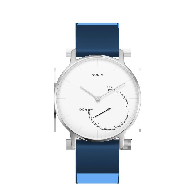 È uno smartwatch per il monitoraggio dell'attività fisica e del sonno. Steel ha un design elegante e comodo da indossare, che prevede un quadrante nero analogico, una cassa in acciaio inossidabile ed un cinturino in silicone liscio. Perfetto per gli spostamenti dalla palestra all'ufficio, o per un’uscita serale, Steel offre un sofisticato monitoraggio che consente di correre, camminare, nuotare, o ballare senza tenere in mano lo smartphone. Non c'è alcuna carica e nessun pulsante da premere - Steel tiene traccia di tutto automaticamente e si sincronizza con l'app Health Mate per fornire analisi approfondite, allenamenti personalizzati e altro ancora. Inoltre, con il monitoraggio del sonno durante la notte, l'orologio funziona 24 ore su 24 per aiutare l’utente a lavorare sui suoi obiettivi. Il dispositivo è impermeabile fino a 50 mt di profondità. Per rendere il prodotto sempre diverso e al passo con la moda, sono disponibili cinturini in 11 diverse colorazioni e 3 diversi materiali - in pelle, silicone o tessuto.
Prezzo: 129,95 euro. In occasione del Black Friday sarà in promozione su Amazon con il 30% di sconto e sul sito ufficiale www.health.nokia.com con il 40%. È uno smartwatch per il monitoraggio dell'attività fisica e del sonno. Steel ha un design elegante e comodo da indossare, che prevede un quadrante nero analogico, una cassa in acciaio inossidabile ed un cinturino in silicone liscio. Perfetto per gli spostamenti dalla palestra all'ufficio, o per un’uscita serale, Steel offre un sofisticato monitoraggio che consente di correre, camminare, nuotare, o ballare senza tenere in mano lo smartphone. Non c'è alcuna carica e nessun pulsante da premere - Steel tiene traccia di tutto automaticamente e si sincronizza con l'app Health Mate per fornire analisi approfondite, allenamenti personalizzati e altro ancora. Inoltre, con il monitoraggio del sonno durante la notte, l'orologio funziona 24 ore su 24 per aiutare l’utente a lavorare sui suoi obiettivi. Il dispositivo è impermeabile fino a 50 mt di profondità. Per rendere il prodotto sempre diverso e al passo con la moda, sono disponibili cinturini in 11 diverse colorazioni e 3 diversi materiali - in pelle, silicone o tessuto.
Prezzo: 129,95 euro. In occasione del Black Friday sarà in promozione su Amazon con il 30% di sconto e sul sito ufficiale www.health.nokia.com con il 40%.