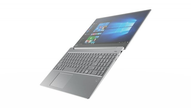 IdeaPad 720S è un computer portatile che si adatta praticamente a qualsiasi necessità. Dotato di processore Intel Core i7 di settima generazione, 3 porte Thunderbolt super veloci e fino a 1 TB di PC Ie SSD, il tutto in 1,14 kg di peso e 13,6 mm (0,33 in) di spessore sul modello da 13 pollici, ideale per lavorare in movimento e per chi studia. Inoltre include funzionalità avanzate come il lettore di impronte digitali (opzionale), accesso sicuro attraverso Windows Hello e displayy UHD (sul modello non touchscreen da 13 pollici). La funzione di caricamento sempre attiva consente agli utenti di caricare altri dispositivi tramite una porta USB anche quando il portatile è spento. Prezzo: 1.149 euro, scontato di 200 euro in occasione del Black Friday sul sito www.lenovo.com/it IdeaPad 720S è un computer portatile che si adatta praticamente a qualsiasi necessità. Dotato di processore Intel Core i7 di settima generazione, 3 porte Thunderbolt super veloci e fino a 1 TB di PC Ie SSD, il tutto in 1,14 kg di peso e 13,6 mm (0,33 in) di spessore sul modello da 13 pollici, ideale per lavorare in movimento e per chi studia. Inoltre include funzionalità avanzate come il lettore di impronte digitali (opzionale), accesso sicuro attraverso Windows Hello e displayy UHD (sul modello non touchscreen da 13 pollici). La funzione di caricamento sempre attiva consente agli utenti di caricare altri dispositivi tramite una porta USB anche quando il portatile è spento. Prezzo: 1.149 euro, scontato di 200 euro in occasione del Black Friday sul sito www.lenovo.com/it
