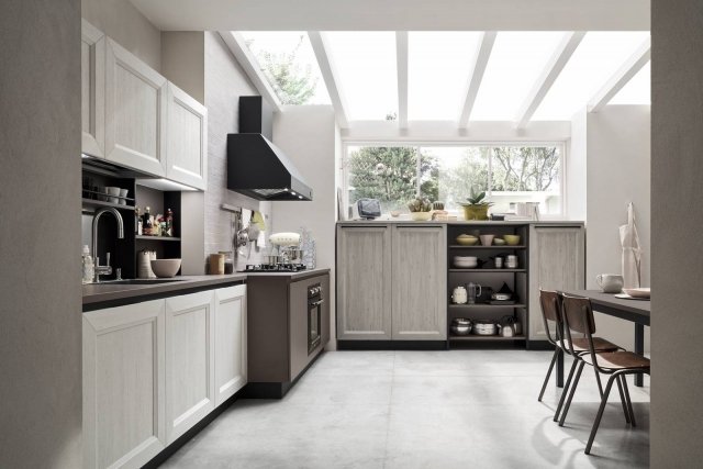 Start-Time&Tablet.Go di Veneta Cucine ha piano in laminato Smart Antracite in contrasto armonioso con le ante modanate in Link Sequoia Bianco. Le colonne in Link Sequoia Grigio completano la parete attrezzata con vani a giorno. Un modulo da 60 cm, prezzo 195 euro per la versione base. www.venetacucine.com Start-Time&Tablet.Go di Veneta Cucine ha piano in laminato Smart Antracite in contrasto armonioso con le ante modanate in Link Sequoia Bianco. Le colonne in Link Sequoia Grigio completano la parete attrezzata con vani a giorno. Un modulo da 60 cm, prezzo 195 euro per la versione base. www.venetacucine.com