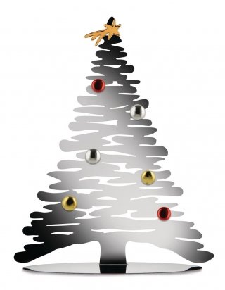 Bark for Christmas di Alessi è la decorazione natalizia interamente realizzata in acciaio Aisi 430 lucido con magneti in porcellana che permettono di personalizzare l'albero di Natale con fotografie, biglietti di auguri o altro. Misura L 35,5 x P 14 x H 45 cm. Prezzo 135 euro. www.alessi.com Bark for Christmas di Alessi è la decorazione natalizia interamente realizzata in acciaio Aisi 430 lucido con magneti in porcellana che permettono di personalizzare l'albero di Natale con fotografie, biglietti di auguri o altro. Misura L 35,5 x P 14 x H 45 cm. Prezzo 135 euro. www.alessi.com
