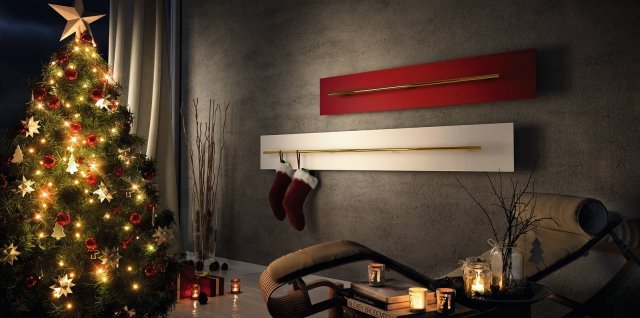 Il radiatore Teso Colour (design Dante O. Benini e Luca Gonzo) di Antrax, declinato per Natale in una brillante finitura rossa, diventa un vero e proprio complemento d’arredo capace di personalizzare lo spazio. E di trasformarsi in un inaspettato calendario dell’avvento per i bambini, grazie all’elemento tubolare porta-salviette a cui agganciare le sorprese. Installabile anche in verticale, ha un prezzo a partire da 810 euro. www.antrax.it Il radiatore Teso Colour (design Dante O. Benini e Luca Gonzo) di Antrax, declinato per Natale in una brillante finitura rossa, diventa un vero e proprio complemento d’arredo capace di personalizzare lo spazio. E di trasformarsi in un inaspettato calendario dell’avvento per i bambini, grazie all’elemento tubolare porta-salviette a cui agganciare le sorprese. Installabile anche in verticale, ha un prezzo a partire da 810 euro. www.antrax.it