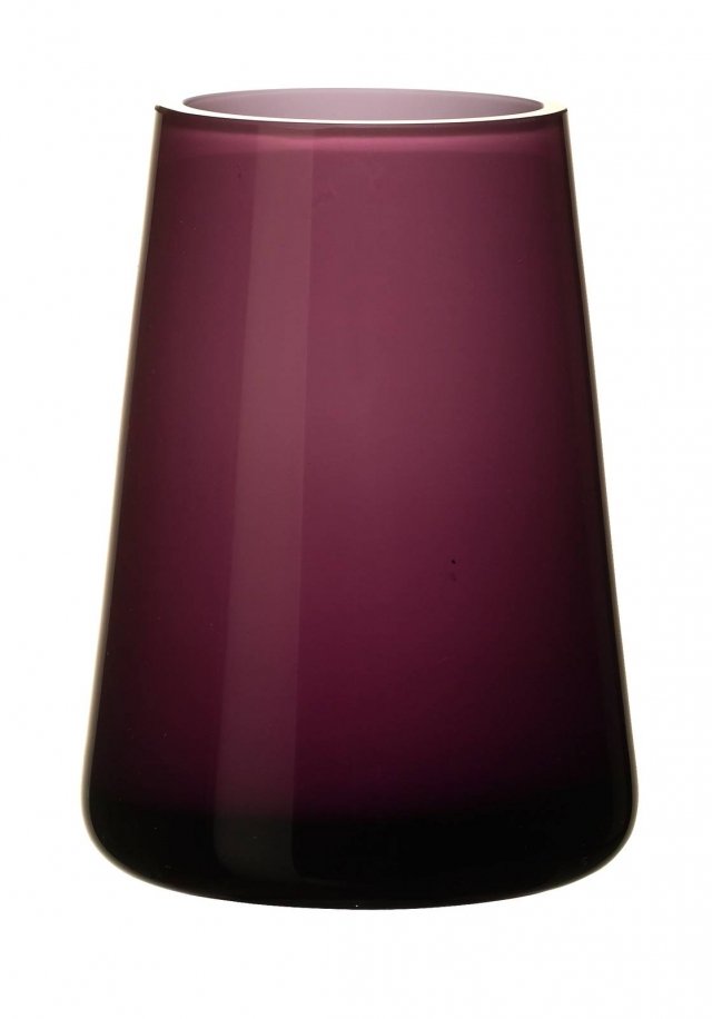Il vaso Numa nella colorazione soft raspberry appartiene alla linea di vasi per la casa in formato mini di Villeroy & Boch. Dal design fresco, pulito ed elegante, è realizzato in vetro e è alto 12 cm. Prezzo 14,90 euro. www.villeroy-boch.com Il vaso Numa nella colorazione soft raspberry appartiene alla linea di vasi per la casa in formato mini di Villeroy & Boch. Dal design fresco, pulito ed elegante, è realizzato in vetro e è alto 12 cm. Prezzo 14,90 euro. www.villeroy-boch.com