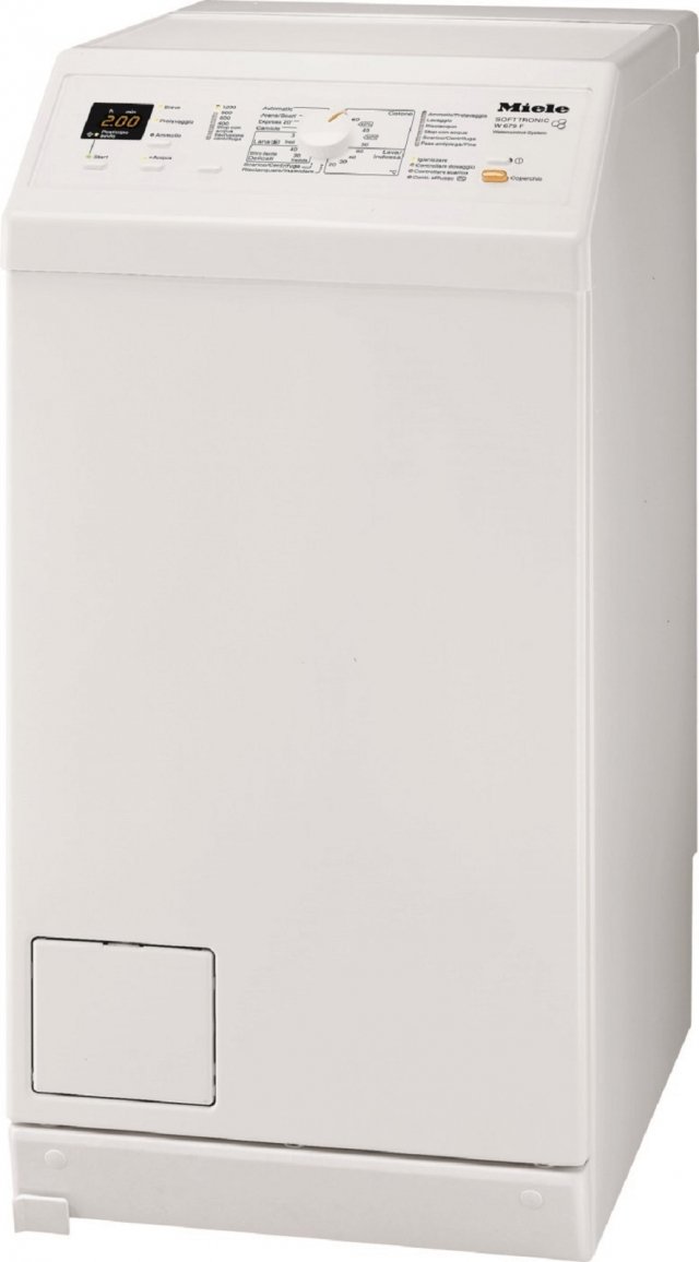 Ha cestello a nido d’ape la lavatrice salvaspazio con carica dall’alto W 679 F di Miele da 6 kg. È dotata di funzione Silence e programma Express 20’. Misura L 45,9 x P 60,1 x H 90 cm. Prezzo 1.829 euro. www.miele.it Ha cestello a nido d’ape la lavatrice salvaspazio con carica dall’alto W 679 F di Miele da 6 kg. È dotata di funzione Silence e programma Express 20’. Misura L 45,9 x P 60,1 x H 90 cm. Prezzo 1.829 euro. www.miele.it