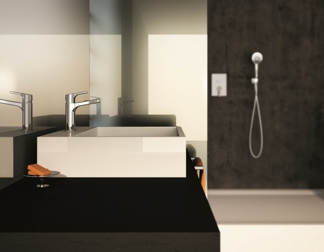 È realizzato in ottone cromato il miscelatore lavabo al piano Handy 42 di Fir Italia in finitura Chrome. Con aeratore “water saving” che limita la portata a 6 litri al minuto, il rubinetto è alto 17,5 cm. Prezzo, Iva esclusa, 169,53 euro. www.fir-italia.it È realizzato in ottone cromato il miscelatore lavabo al piano Handy 42 di Fir Italia in finitura Chrome. Con aeratore “water saving” che limita la portata a 6 litri al minuto, il rubinetto è alto 17,5 cm. Prezzo, Iva esclusa, 169,53 euro. www.fir-italia.it