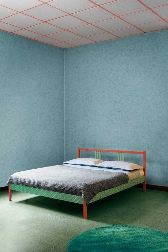 dipingere il letto la struttura in legno massiccio del letto è il modello Fjellse; nella versone matrimoniale misura 207 x 167 cm e costa 54,99 euro. La biancheria è della collezione Blavinda; il set copripiumino con 2 federe costa 59,99 euro. Il plaid in lana antimacchia Dunang costa 39,99 euro. Tutto di Ikea (www.ikea.it). dipingere il letto la struttura in legno massiccio del letto è il modello Fjellse; nella versone matrimoniale misura 207 x 167 cm e costa 54,99 euro. La biancheria è della collezione Blavinda; il set copripiumino con 2 federe costa 59,99 euro. Il plaid in lana antimacchia Dunang costa 39,99 euro. Tutto di Ikea (www.ikea.it).