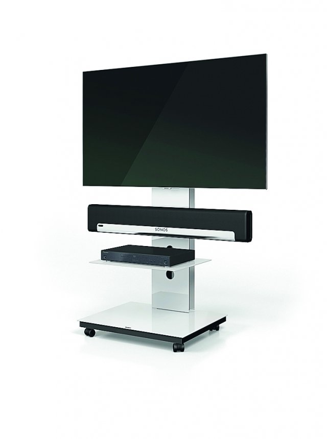 Il supporto universale consente di collocare su Tray di Spectral qualsiasi modello di televisore. Con apertura per adattatore soundbar, nella misura L 61 x P 50 x H 103 cm, costa 837 euro. spectral.eu Il supporto universale consente di collocare su Tray di Spectral qualsiasi modello di televisore. Con apertura per adattatore soundbar, nella misura L 61 x P 50 x H 103 cm, costa 837 euro. spectral.eu