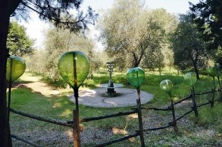 giardino-daniel-spoerri giardino-daniel-spoerri