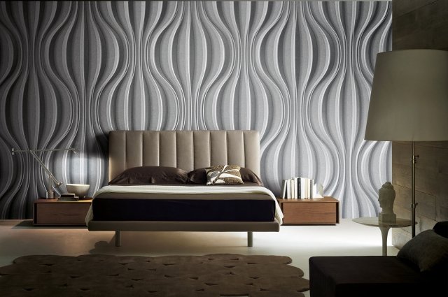 Tridimensionale. Ondula è la carta da parati di Insabilelab dagli effetti scultorei ondulati; il muro diventa tridimensionale. Le carte da parati Instabilelab sono tecnicamente di diverse tipologie, quelle consigliate per le stanze da letto sono le viniliche composte da uno strato di carta tessuto non tessuto rivestito da uno in pvc (vinile) che le rendono impermeabili. Lavabili, ignifughe, robuste e durature, si applicano con facilità utilizzando un collante apposito fungicida, in modo da evitare la creazione di muffe. Il prezzo al pubblico è a partire da 75,64 euro al mq iva compresa. www.instabilelab.it Tridimensionale. Ondula è la carta da parati di Insabilelab dagli effetti scultorei ondulati; il muro diventa tridimensionale. Le carte da parati Instabilelab sono tecnicamente di diverse tipologie, quelle consigliate per le stanze da letto sono le viniliche composte da uno strato di carta tessuto non tessuto rivestito da uno in pvc (vinile) che le rendono impermeabili. Lavabili, ignifughe, robuste e durature, si applicano con facilità utilizzando un collante apposito fungicida, in modo da evitare la creazione di muffe. Il prezzo al pubblico è a partire da 75,64 euro al mq iva compresa. www.instabilelab.it