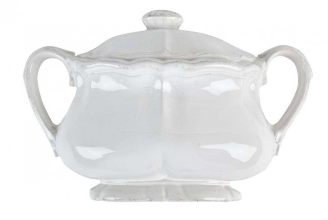 Evaporatore Zuppiera della linea Nuvole di Ceramiche Virginia. Dalla forma elegante e tondeggiante come la la classica zuppiera. Realizzato in ceramica bianca, turchese o argilla, H 15 cm. Prezzo su richiesta www.ceramichevirginia.it Evaporatore Zuppiera della linea Nuvole di Ceramiche Virginia. Dalla forma elegante e tondeggiante come la la classica zuppiera. Realizzato in ceramica bianca, turchese o argilla, H 15 cm. Prezzo su richiesta www.ceramichevirginia.it
