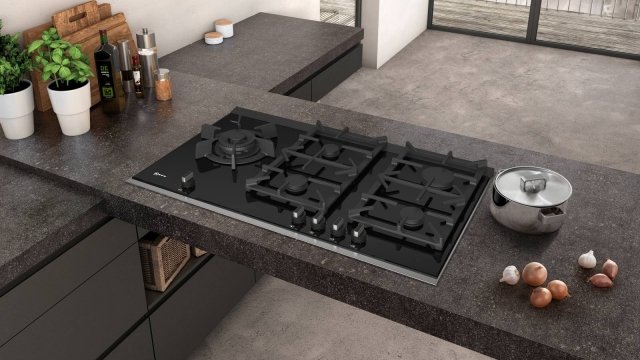 piano cottura a gas T29TA79N0 di Neff in vetroceramica piano cottura a gas T29TA79N0 di Neff in vetroceramica