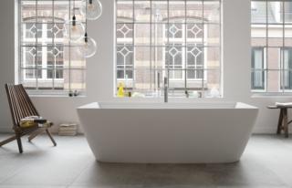 vasca centro stanza DuraSquare di Duravit realizzata in DuraSolid® bianco opaco vasca centro stanza DuraSquare di Duravit realizzata in DuraSolid® bianco opaco