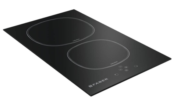 ● Il piano FCH32 di Faber (www.faberspa.com) con 2 zone a induzione è in grado di connettersi con oltre 40 modelli di cappe. Ha una potenza massima di 3.700 Watt
e misura L 52 x P 29 cm.
Costa a partire da 890 euro. ● Il piano FCH32 di Faber (www.faberspa.com) con 2 zone a induzione è in grado di connettersi con oltre 40 modelli di cappe. Ha una potenza massima di 3.700 Watt
e misura L 52 x P 29 cm.
Costa a partire da 890 euro.
