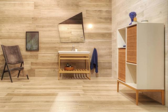 Treverkmust di Marazzi collezione in gres fine porcellanato colorato in massa per il bagno. Due formati, tre tinte leggermente sbiancate Treverkmust di Marazzi collezione in gres fine porcellanato colorato in massa per il bagno. Due formati, tre tinte leggermente sbiancate