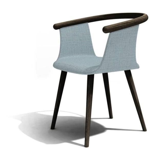 Yuumi di Bross, design Michael Schmidt, è la seduta resa unica dai dettagli ricercati come la avvolgente scocca in frassino con un'evidente apertura nella parte posteriore. É completamente rivestita in tessuto. www.bross-italy.com Yuumi di Bross, design Michael Schmidt, è la seduta resa unica dai dettagli ricercati come la avvolgente scocca in frassino con un'evidente apertura nella parte posteriore. É completamente rivestita in tessuto. www.bross-italy.com